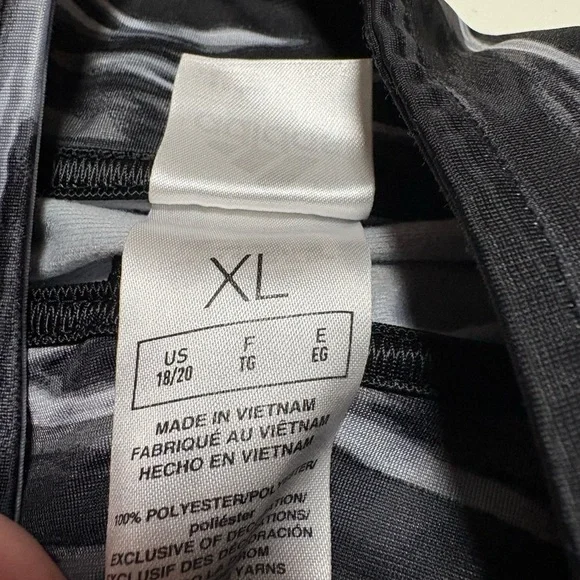 Adidas Monochrome Wave Jacket - Picture 4 of 4